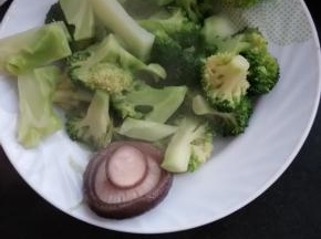 捞出去水放点盐入味