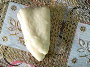 再从上往下对折