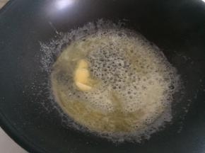 然后加入黄油至融化