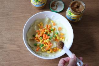 加入1小勺冠利甜芥末；