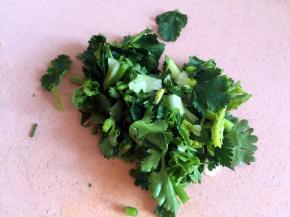 香菜切段