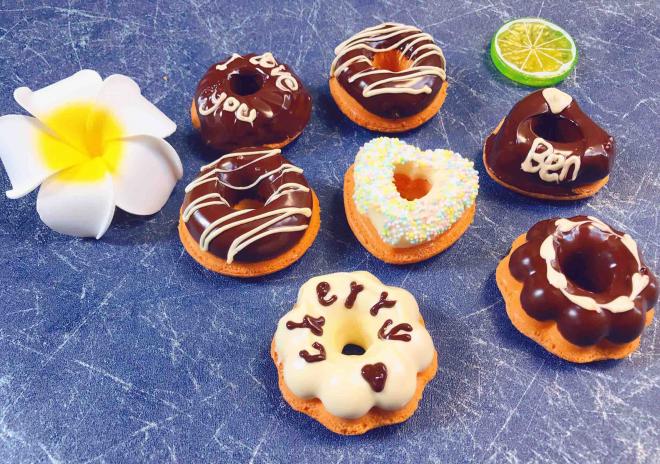 巧克力甜甜圈海绵蛋糕