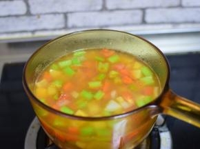 盖好锅盖，继续煮20分钟