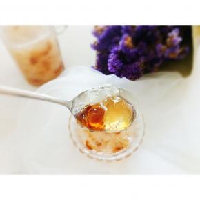 桃胶滑润，银耳软糯，汤汁清甜，喝一口想象自己在变美