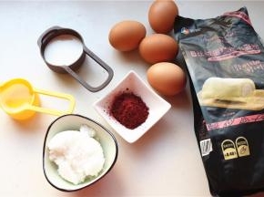 食材准确称量。