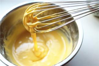 一字型拌匀，会非常顺滑。