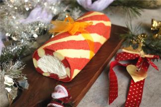 切去两头，绑上丝带，是不是很有圣诞气息呢