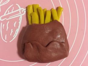 抹少许水，往上折！