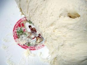 发酵至两倍大
内部呈蜂窝状时