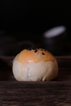 冷却之后酥皮就酥了