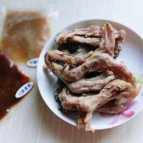 是食光社的熟食。