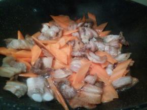 加胡萝卜翻炒，