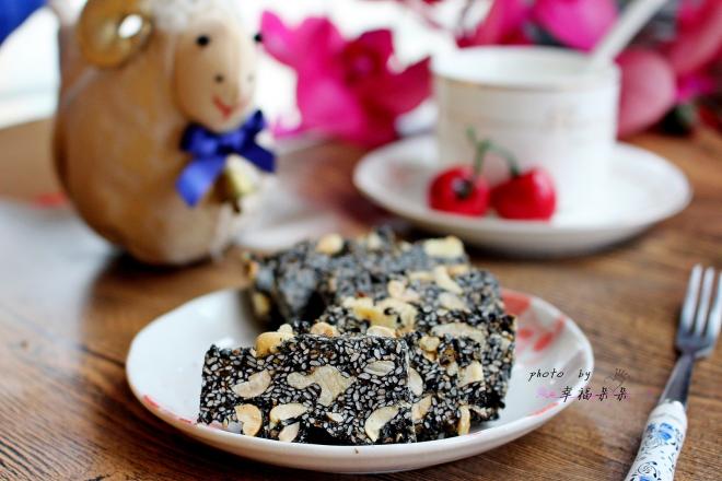 核桃花生芝麻糖