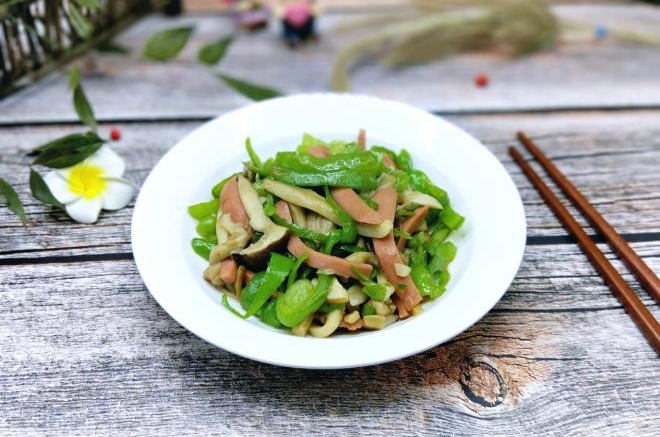 青椒火腿炒松茸