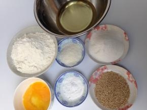 准备所有材料并称量备用