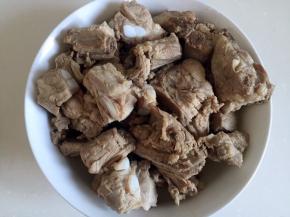 捞出洗净沥干水分