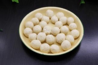 这是做好的土豆丸子；