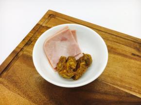 火腿1片，酱牛肉2块。