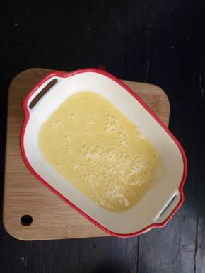 打成蛋液，搅打均匀！