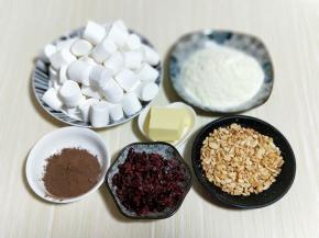 准备食材，并称重。