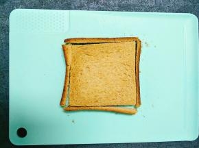 吐司切除4个边