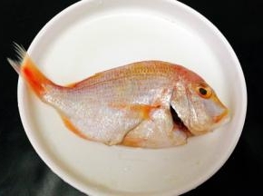 红海鲫鱼处理好