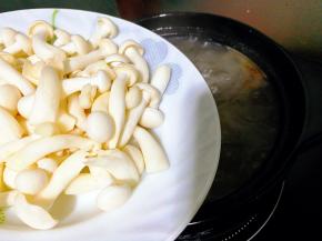 陆续加入蟹味菇