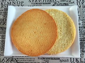 1个8寸蛋糕切出2片厚约1.5厘米的片