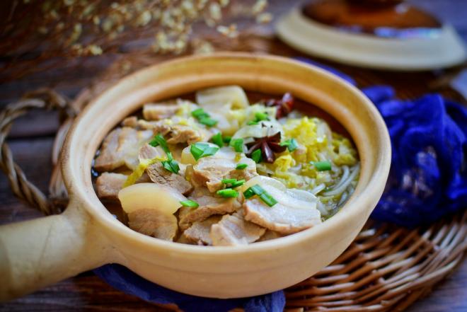 五花肉酸菜粉条