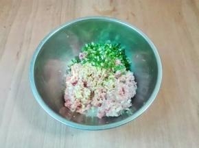 放姜末葱花