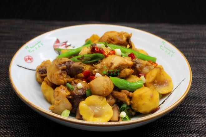 香辣无油栗子焖鸡腿