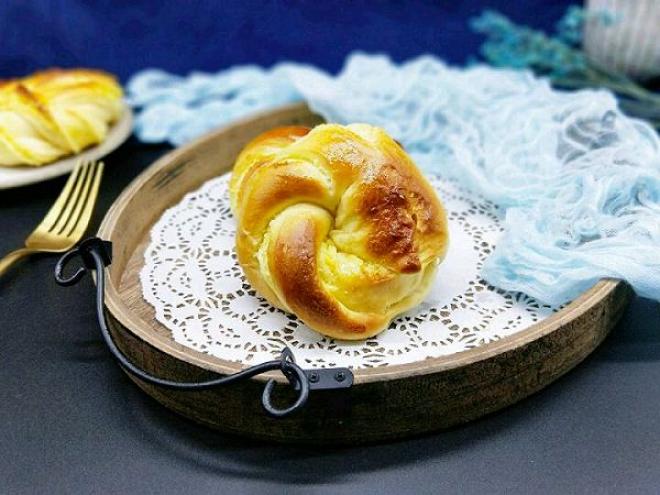 花环椰蓉面包