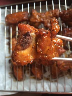 看……是不是很想咬一口