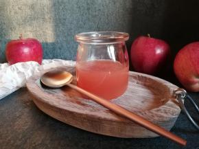 果胶可以用来做果酱、做软糖、做果冻、布丁等。是天然的凝固剂。