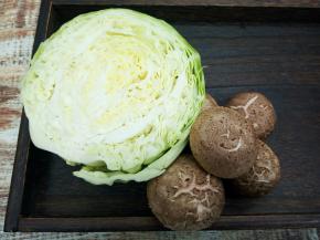 圆白菜半个，香菇5朵