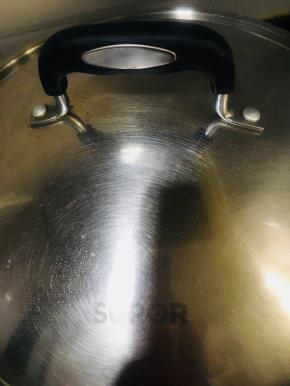 大火烧开后盖上锅盖转小火煮半小时左右