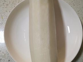 白萝卜洗净去皮