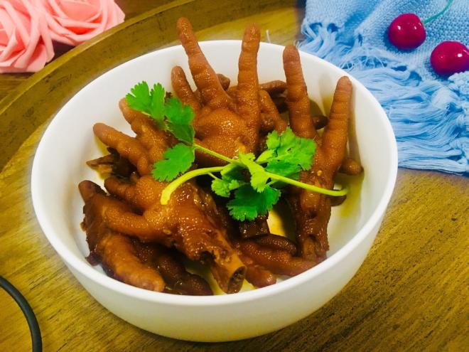 红烧鸡爪