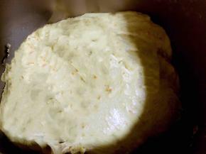 再放入面包机里发酵