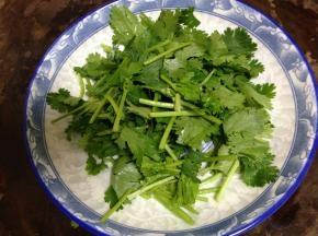 香菜切段