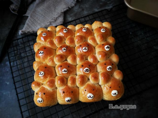 萌萌的小熊挤挤包