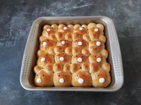 然后再挤上小熊的鼻子