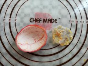 百香果的白色内膜撕掉