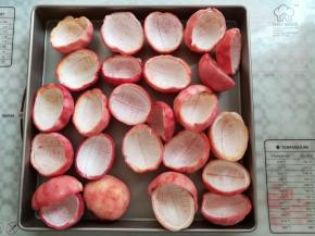 所有的百香果皮处理干净