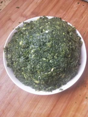 加入盐入味入盘备用