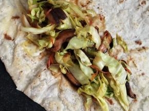 再放过来放入刚才炒好的菜