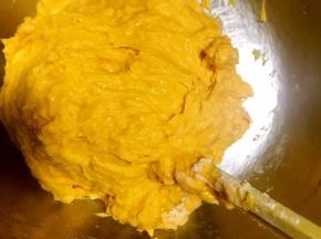 面一定要软，出来的柿饼才会有软糯的口感，醒30分钟