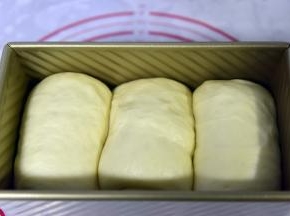 发到八分满，盖上盖子