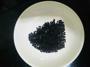 和适量的黑芝麻