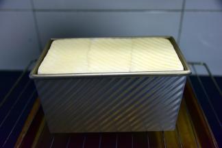 烤箱预热175度，烤35-40分钟，取出后马上脱模，晾凉